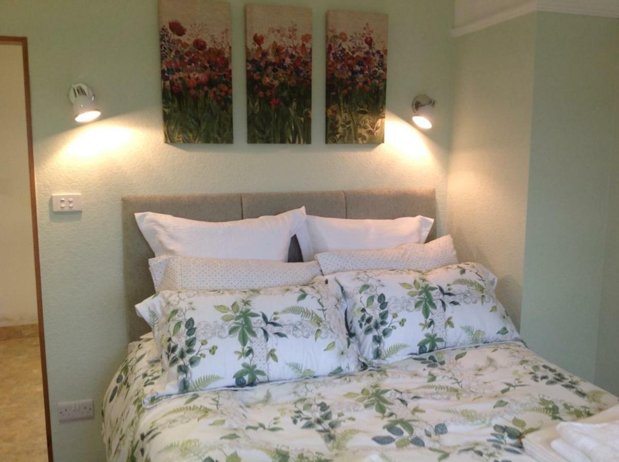 East Hillerton House Guest House เครดิตัน ภายนอก รูปภาพ