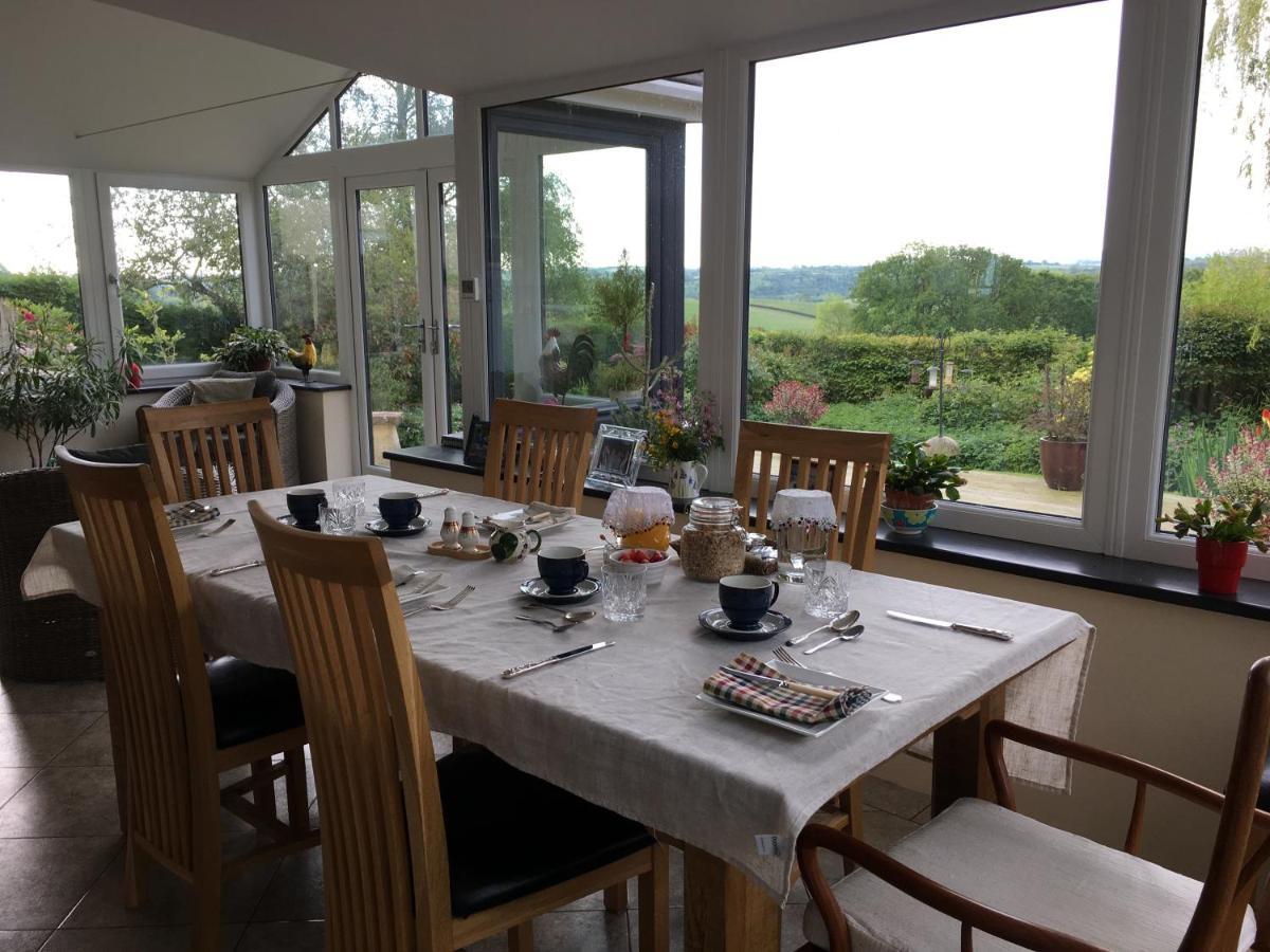 East Hillerton House Guest House เครดิตัน ภายนอก รูปภาพ